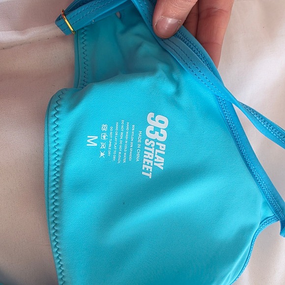 93 Play Street Sophie Bikini Top Atlantic Ocean Blue Halter Tie Size M - Picture 4 of 5